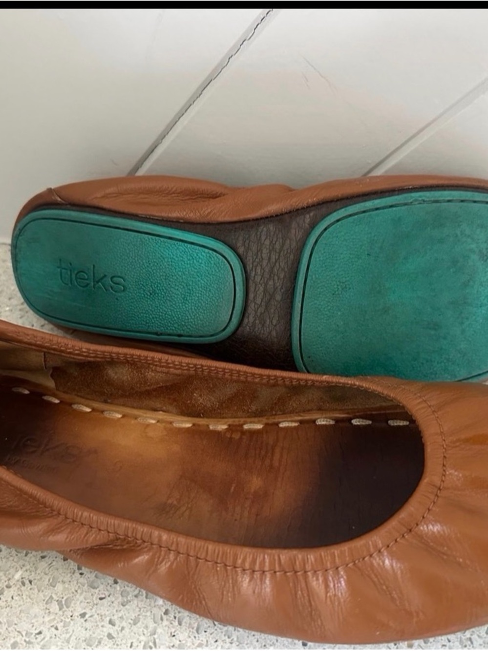 Tieks women’s Brown Leather Slip-On with Teal Soles- chestnut color